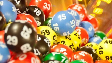 How lotteries work in online casinos